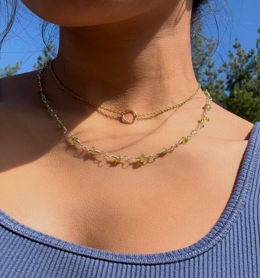 peridot crystal chip necklace